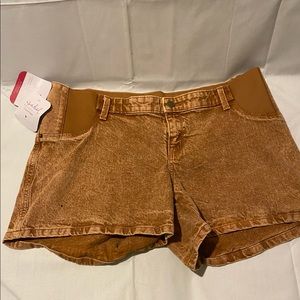 Isabel Maternity MIDI Short with Comfort Stretch.